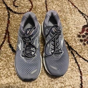 Brooks ghost 12